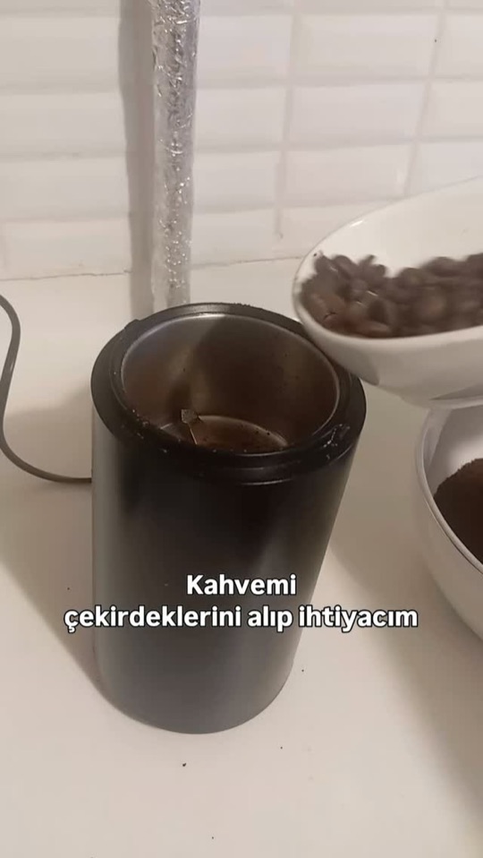 Kahve çekirdeklerini öğütme